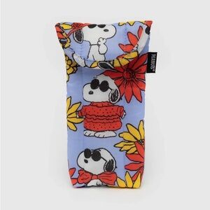 Peanuts x Baggu Floral Snoopy Puffy Glasses Sleeve